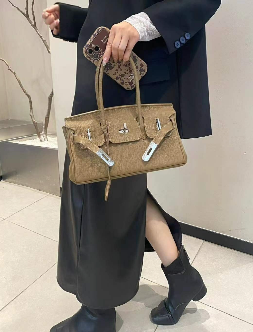 🌸👜 [3-4주예상] 럭셔리 유니크 토고 소가죽 브레이슬릿 토트 숄더백 / Togo Cowhide Bracelet Tote Shoulder Bag 👜🌸