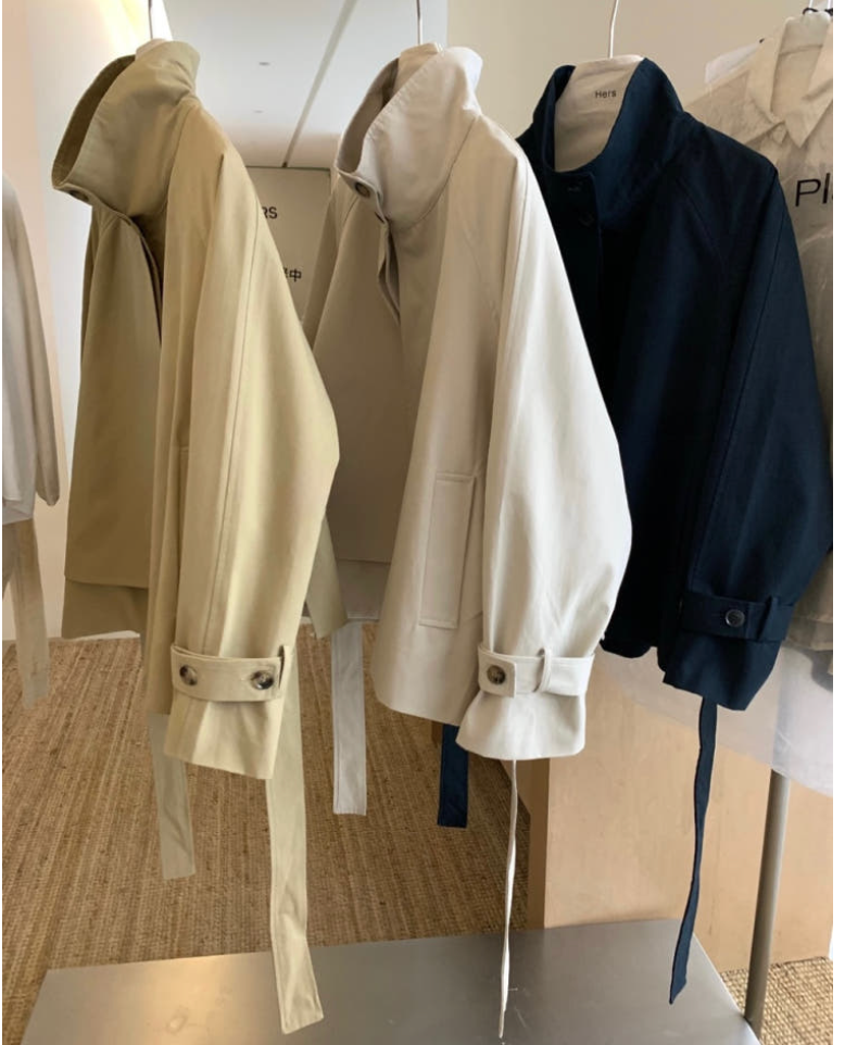 [2-3주이상 소요 품절대란템]✨ 💜뒷포인트 백버튼 야상 숏 바바리 자켓 점퍼💜 / Back Detail Button Safari Short Trench Jacket Jumper ✨