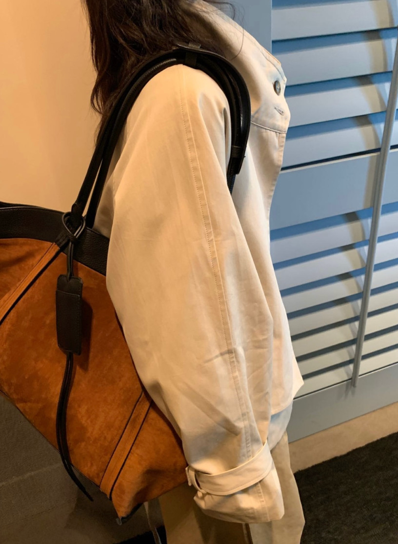 [2-3주이상 소요 품절대란템]✨ 💜뒷포인트 백버튼 야상 숏 바바리 자켓 점퍼💜 / Back Detail Button Safari Short Trench Jacket Jumper ✨