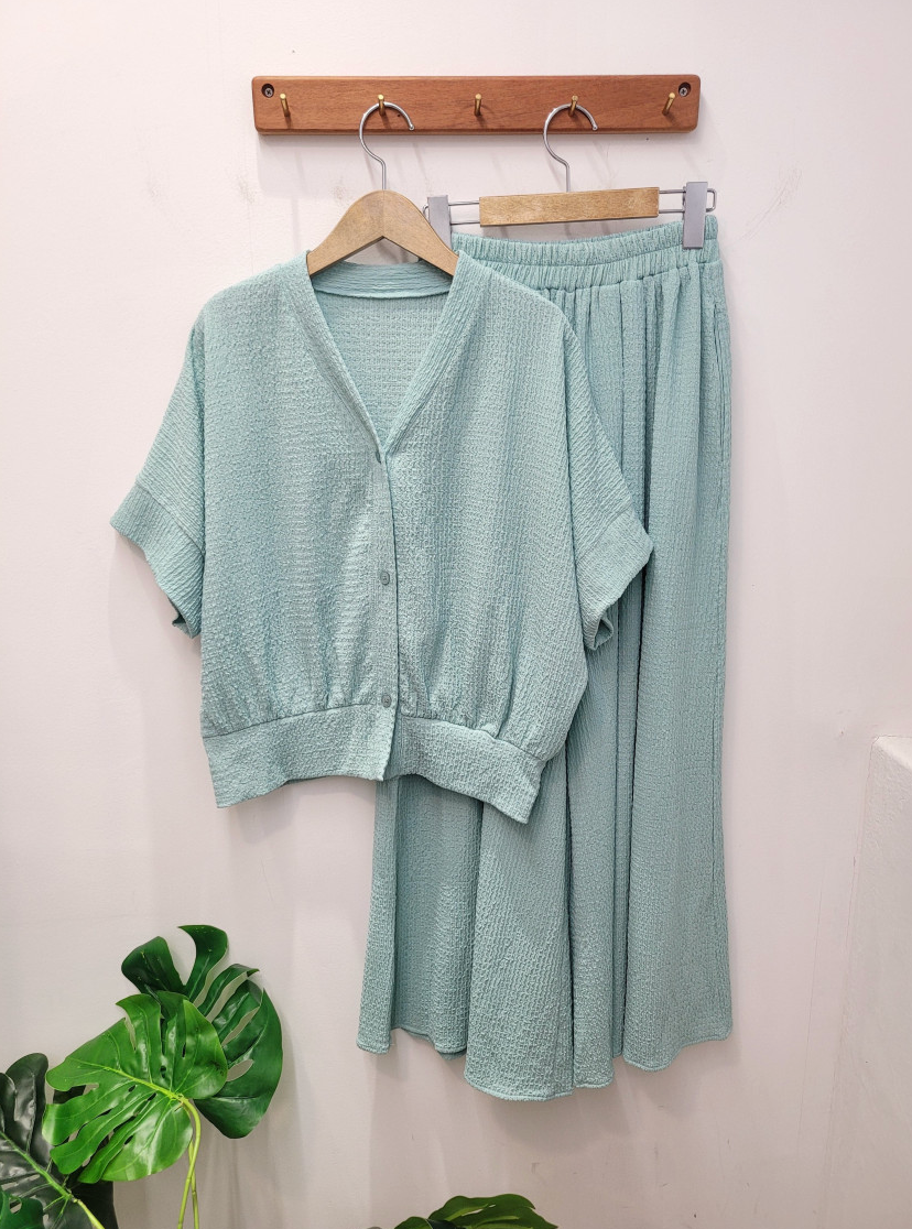✨[3주예상 품절대란]치마인 줄 알았죠? 여름 쿨링 치마바지 가디건 투피스 세트 Summer Cooling Skirt-Pants Cardigan Set 🤍