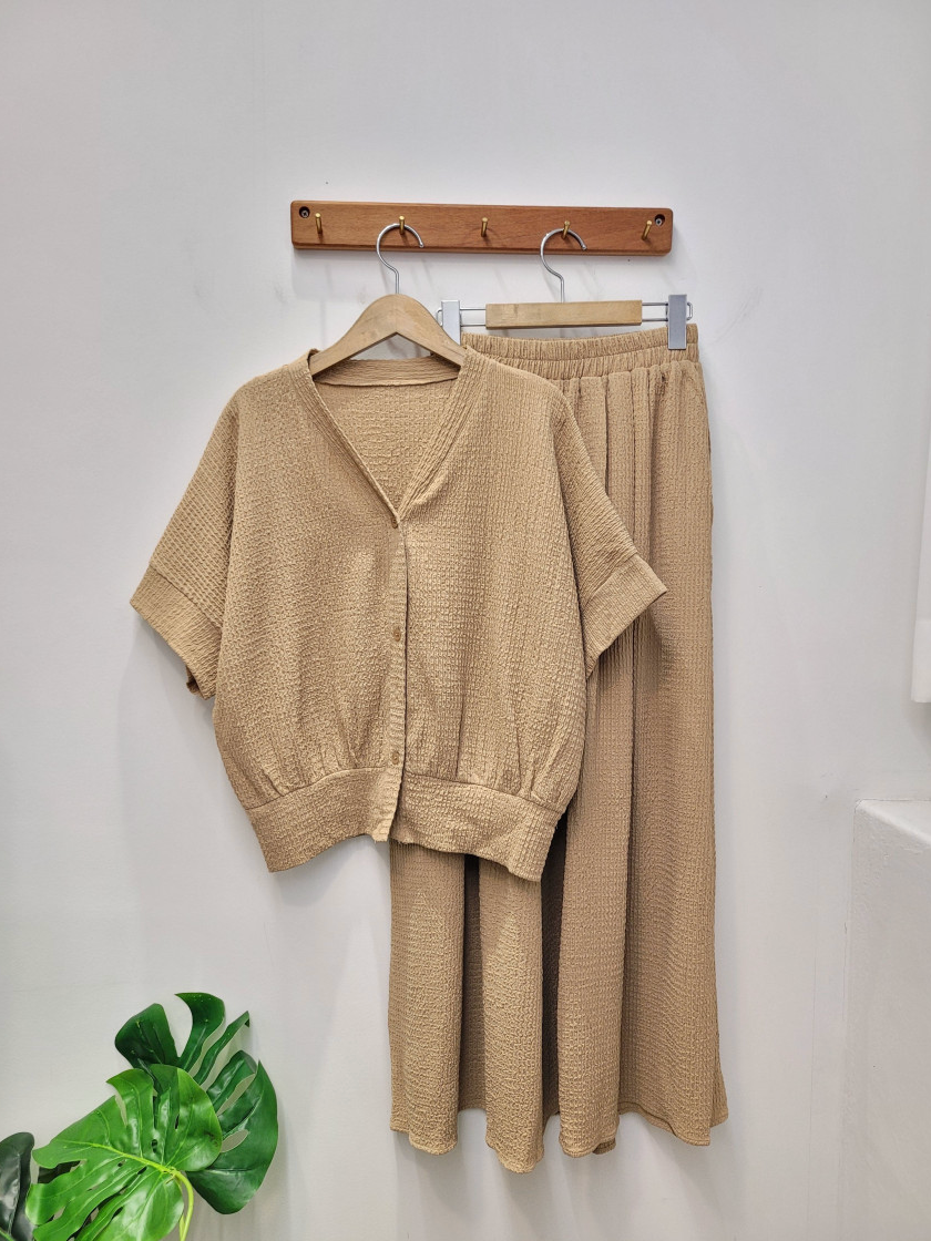 ✨[3주예상 품절대란]치마인 줄 알았죠? 여름 쿨링 치마바지 가디건 투피스 세트 Summer Cooling Skirt-Pants Cardigan Set 🤍