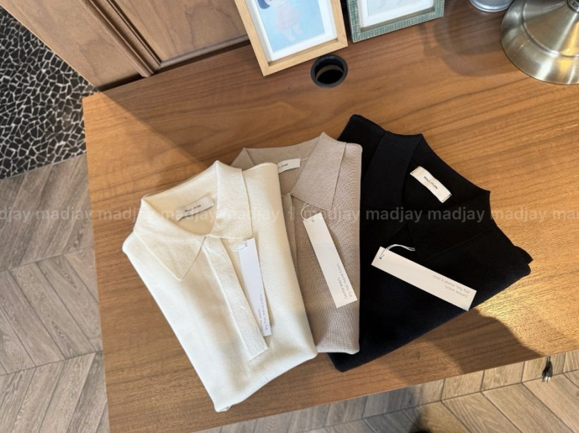 🔥26SS 동대문 초대박 플룸 카라 니트💗여름 하객룩·출근룩·데일리룩 필수템💗프리미엄 비스코스 니트💗아이보리·베이지·블랙·핑크💗44~66 추천✨ Premium Plume Collar Knit Top💗Summer Office & Occasion Essential💗Luxury Viscose Blend Knit💗Ivory Beige Black Pink💗Recommended Size 44–66✨