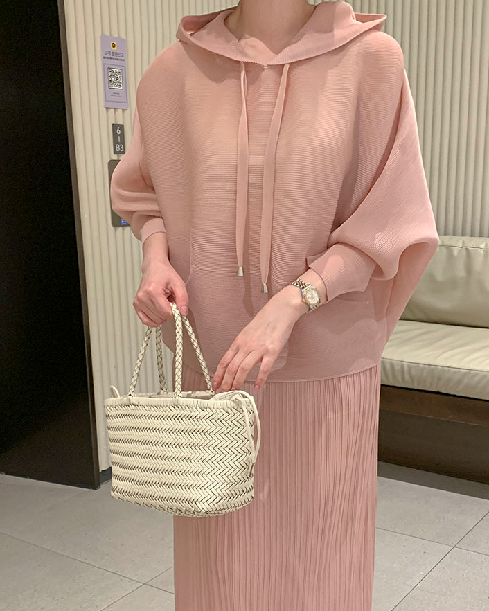 [77까지]품절대란 플리츠 후드 블라우스 💕 가볍고 시원한 플리츠 · 군살커버 루즈핏 · 44~77/88 프리사이즈 · 올여름 필수템 / Pleats Hood Blouse ✨ Lightweight & Stretchy Relaxed Fit
