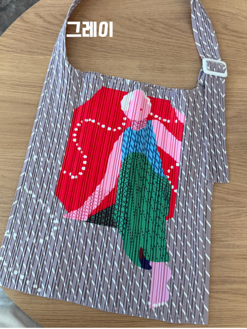 🎨아트 프린팅 플리츠 숄더백 접이식 경량 데일리백 여행용 에코백 감성 일러스트 플리츠백 SONO Art Pleated Shoulder Bag✨