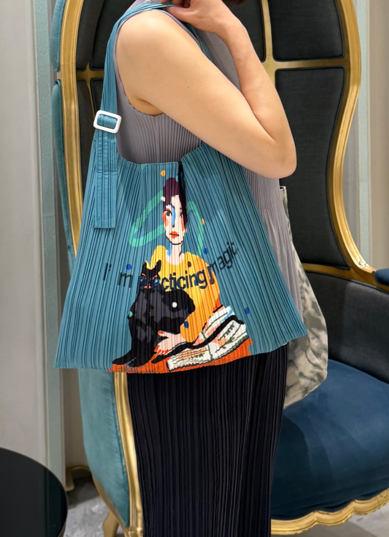 🎨아트 프린팅 플리츠 숄더백 접이식 경량 데일리백 여행용 에코백 감성 일러스트 플리츠백 SONO Art Pleated Shoulder Bag✨