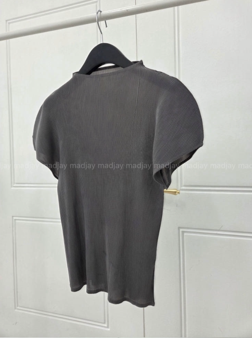 [66까지]✨플리츠 홀가 티 블라우스 Pleated Dolman Sleeve Top | Free Size · Stretch Pleats · Elegant Everyday Essential · Easy Match with Any Bottom✨