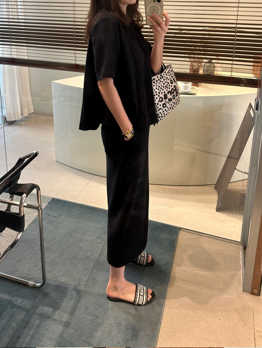 [77까지]✨노리타 데일리 쿨 셋업 🤍 Norita Daily Cool Touch Two-Piece Skirt Set | 프리미엄 톡톡 원단 · 체형커버 플레어핏 · 데일리 세트룩✨