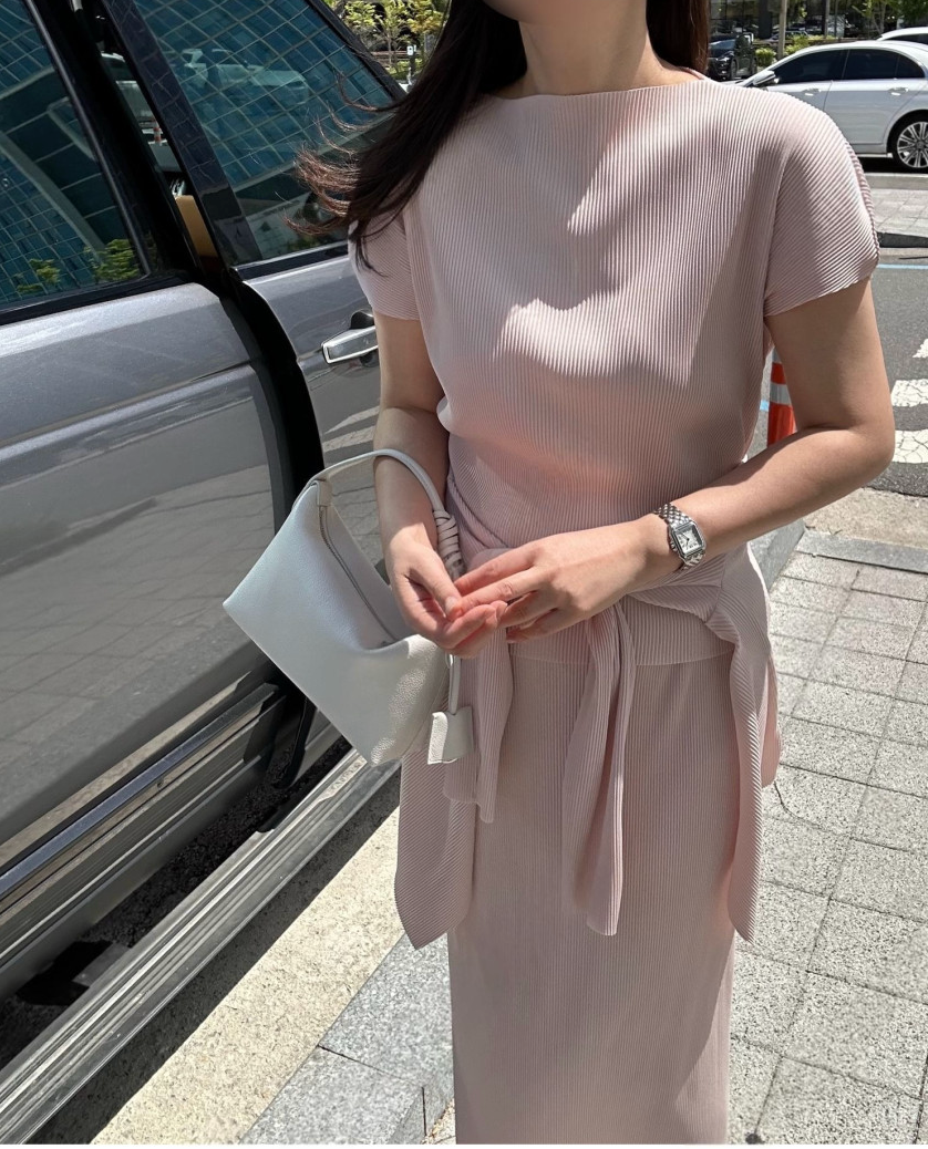 [3주예상] [66반까지]✨노리타 프리미엄 플리츠 3종 셋업 💫 Norita Premium Pleated 3PCS Set | 플리츠 블라우스 + 롱 스커트 + 가디건 세트 · 우아한 촤르르핏 · 고급 데일리룩 · 하객룩 · 여행룩✨