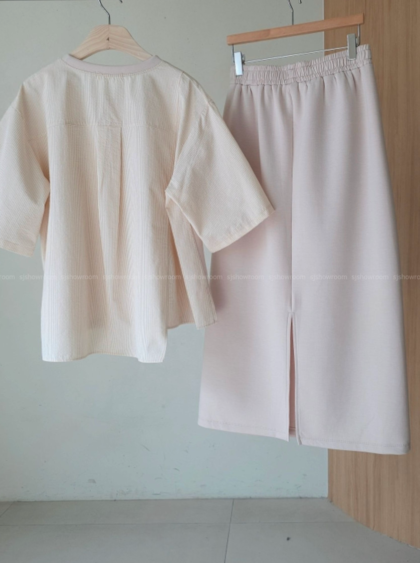 🌸 토리 배색 백포인트 스커트 세트 우아한 투피스 셋업 밴딩 스커트 세트 Tori Contrast Back Detail Skirt Set