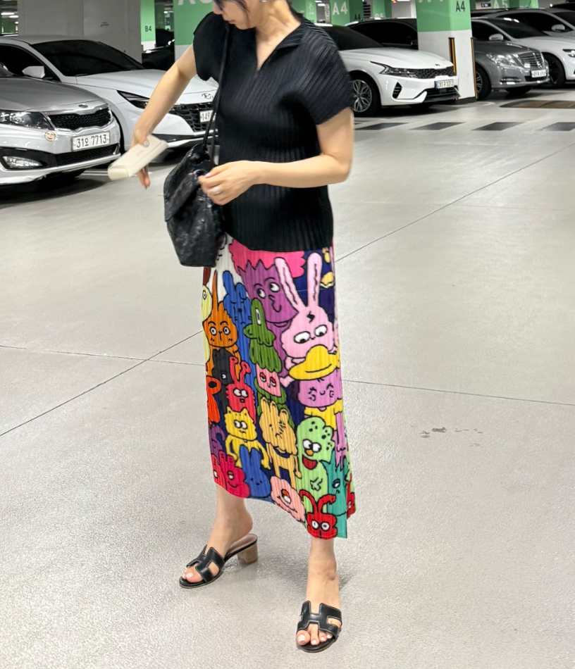 🧸하나만 입어도 스타일 완성! 유니크 팝아트 플리츠 롱스커트 Unique Pop Art Pleated Long Skirt