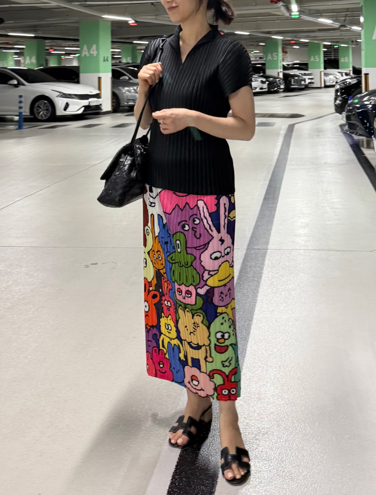 🧸하나만 입어도 스타일 완성! 유니크 팝아트 플리츠 롱스커트 Unique Pop Art Pleated Long Skirt