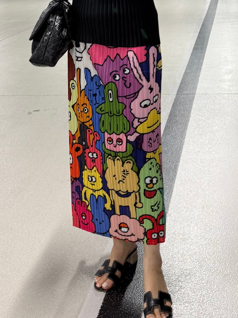 🧸하나만 입어도 스타일 완성! 유니크 팝아트 플리츠 롱스커트 Unique Pop Art Pleated Long Skirt