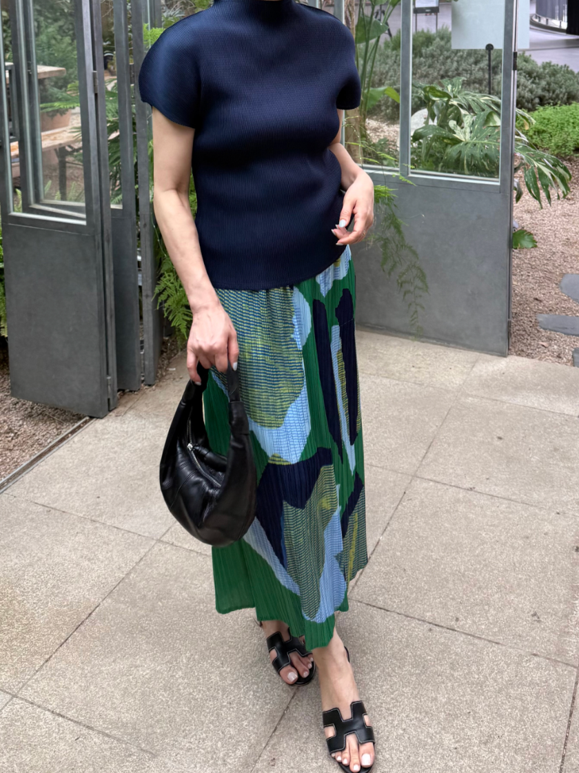 🌿🌳싱그러운 그린 컬러와 감각적인 아트 패턴이 돋보이는 여름 플리츠 롱스커트 Fresh Green Art Pleated Long Skirt