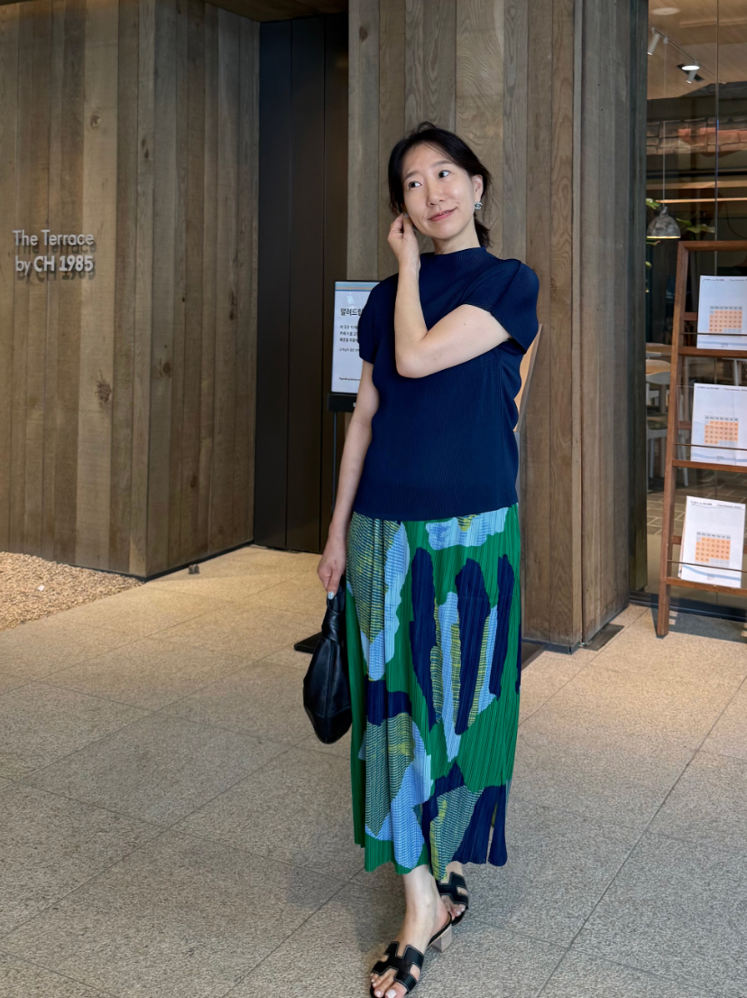 🌿🌳싱그러운 그린 컬러와 감각적인 아트 패턴이 돋보이는 여름 플리츠 롱스커트 Fresh Green Art Pleated Long Skirt