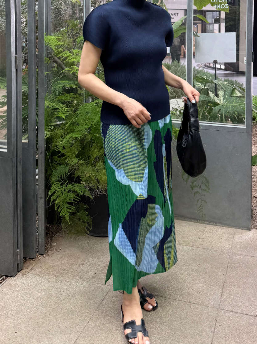 🌿🌳싱그러운 그린 컬러와 감각적인 아트 패턴이 돋보이는 여름 플리츠 롱스커트 Fresh Green Art Pleated Long Skirt