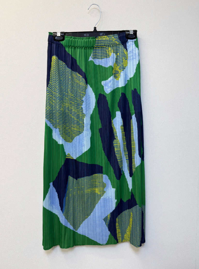 🌿🌳싱그러운 그린 컬러와 감각적인 아트 패턴이 돋보이는 여름 플리츠 롱스커트 Fresh Green Art Pleated Long Skirt