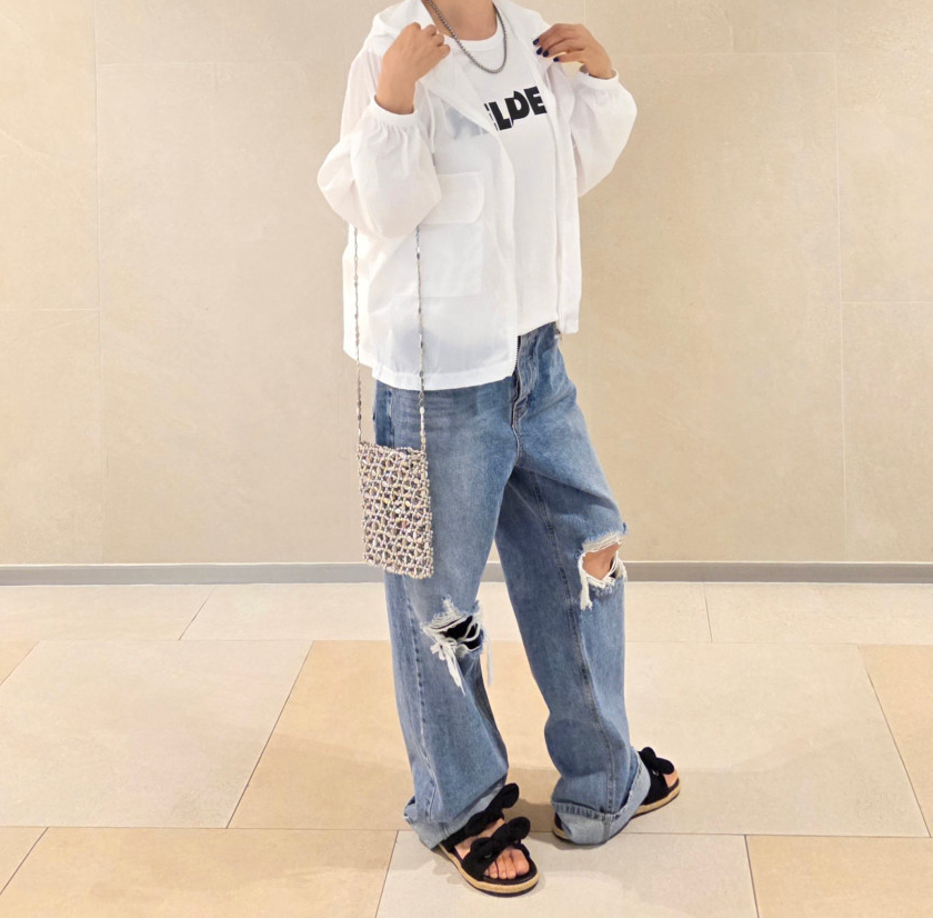 ✨반짝이는 실버 비즈의 우아한 존재감, 데일리와 특별한 순간을 모두 담아내는 비즈 스퀘어 크로스백 Silver Beaded Square Crossbody Bag