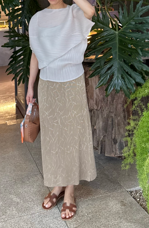 ✨[77까지 가능] 가오리 드레이프 플리츠 블라우스 · 루즈핏 체형커버 · 초경량 플리츠 · 우아한 입체패턴 · 여름 하객룩 · 데일리룩 | Draped Pleats Batwing Blouse