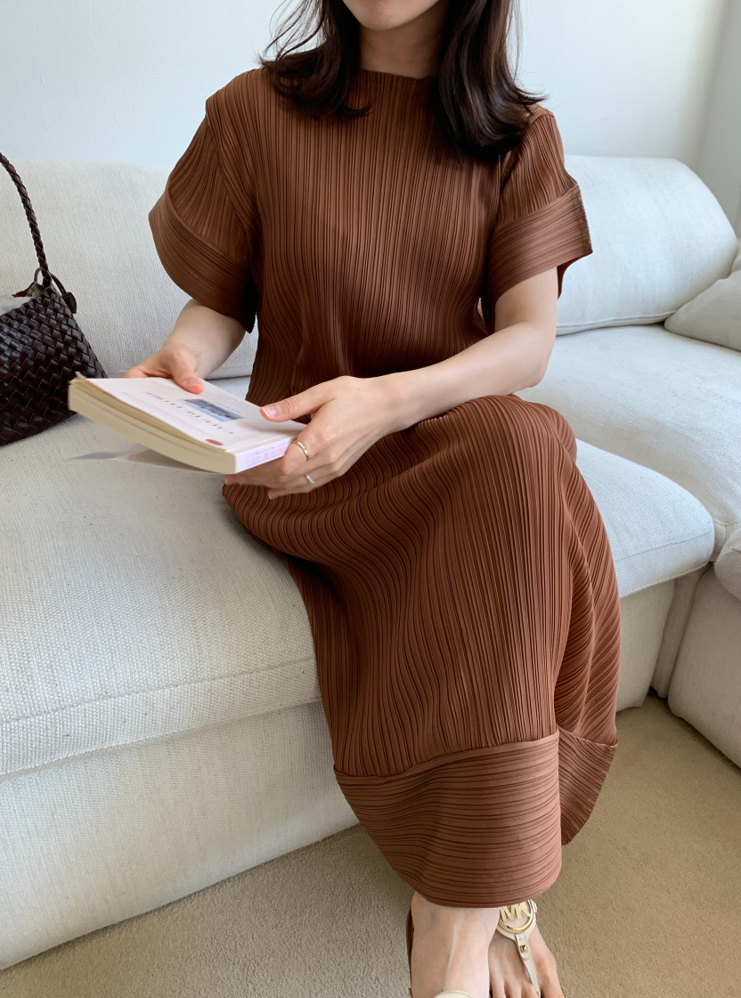 ✨ 국내생산 고퀄리티 플리츠 주름 가로 밑단 포인트 롱원피스 ✨ 체형커버 날개소매 플리츠 원피스 · 우아한 데일리룩 · 모임룩 여행룩 추천 | Premium Korean-Made Pleated Long Dress ✨ Elegant Pleated Maxi Dress