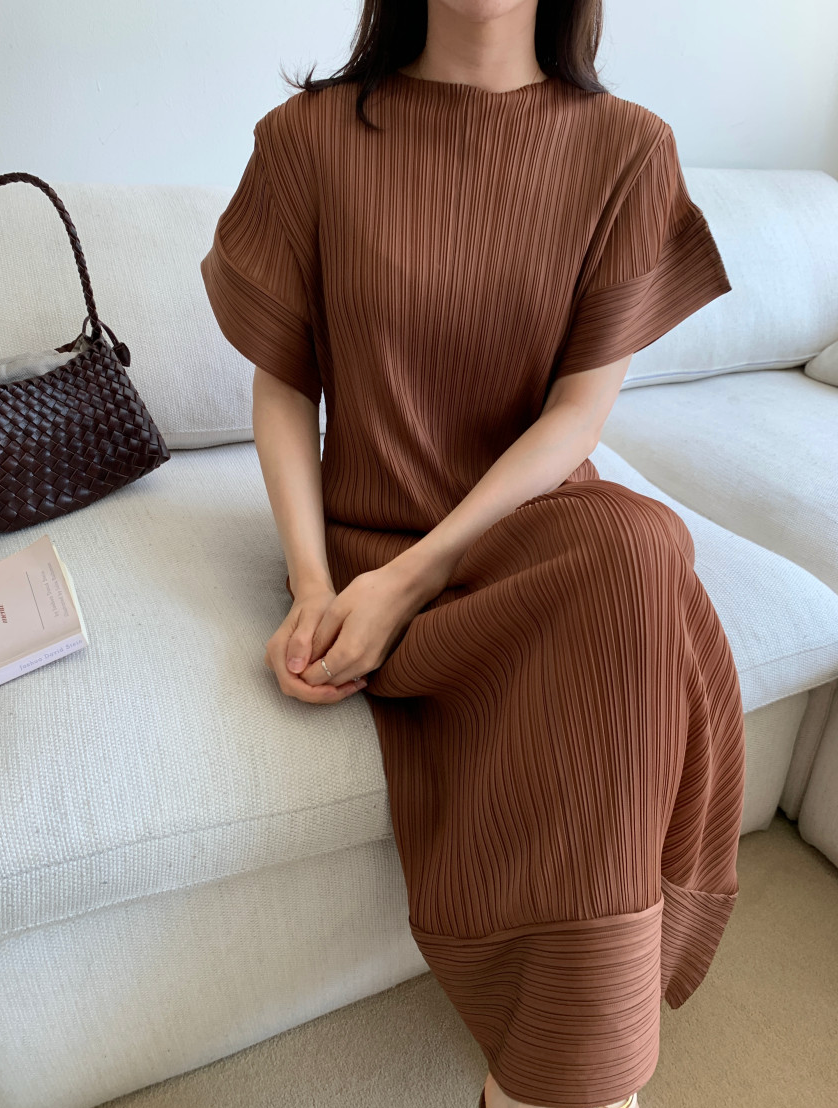 ✨ 국내생산 고퀄리티 플리츠 주름 가로 밑단 포인트 롱원피스 ✨ 체형커버 날개소매 플리츠 원피스 · 우아한 데일리룩 · 모임룩 여행룩 추천 | Premium Korean-Made Pleated Long Dress ✨ Elegant Pleated Maxi Dress