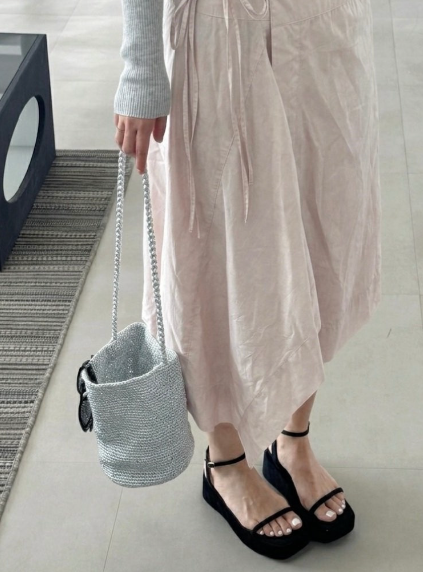 ✨ 프리미엄 메탈 니트백 | 탄탄한 자립형 디자인 | 여름 포인트 숄더백 ✨ ✨ Premium Metallic Knit Bag | Structured Self-Standing Design | Chic Summer Shoulder Bag ✨