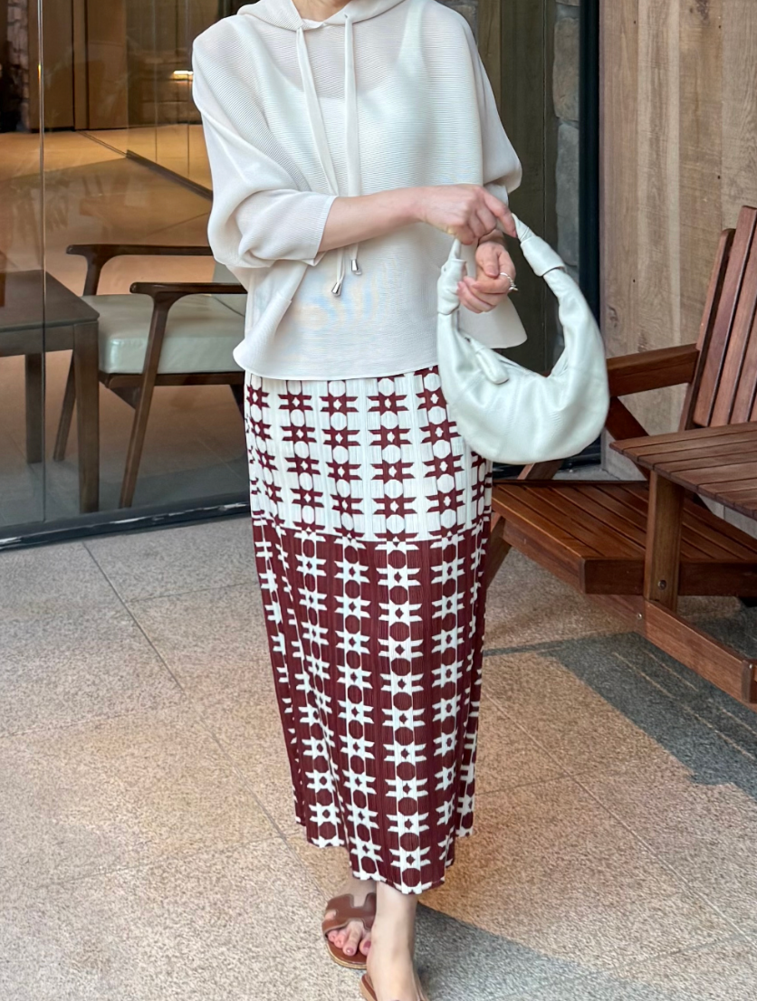 🌺 [88까지가능] 유니크 초코 프린트 플리츠 롱스커트 │ Unique Chocolate Print Pleated Long Skirt with Side Pockets · 체형커버 · 세로주름 · 밴딩허리 · 88까지 추천
