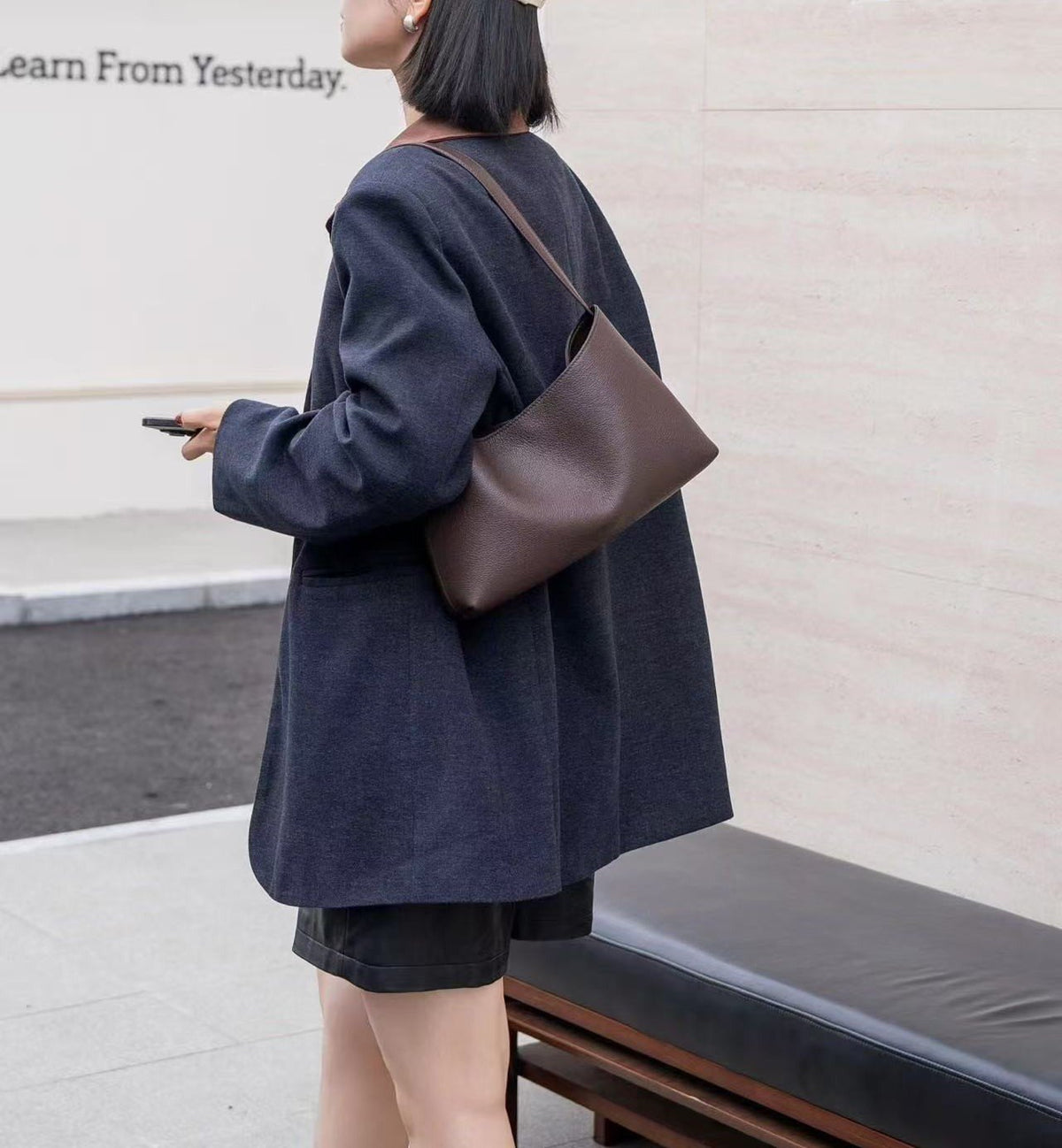👜 [소가죽·알마 바게트백 미니멀 숄더] 모던 스퀘어백 | Modern Square Leather Shoulder Bag더로우스타일 신민아백