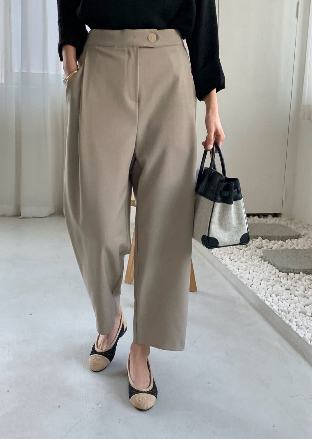 🤎 [국내생산·뒷밴딩] 럭키룸 발란 오비스포 핀턱 팬츠 | Lucky Room Banded Pleated Pants