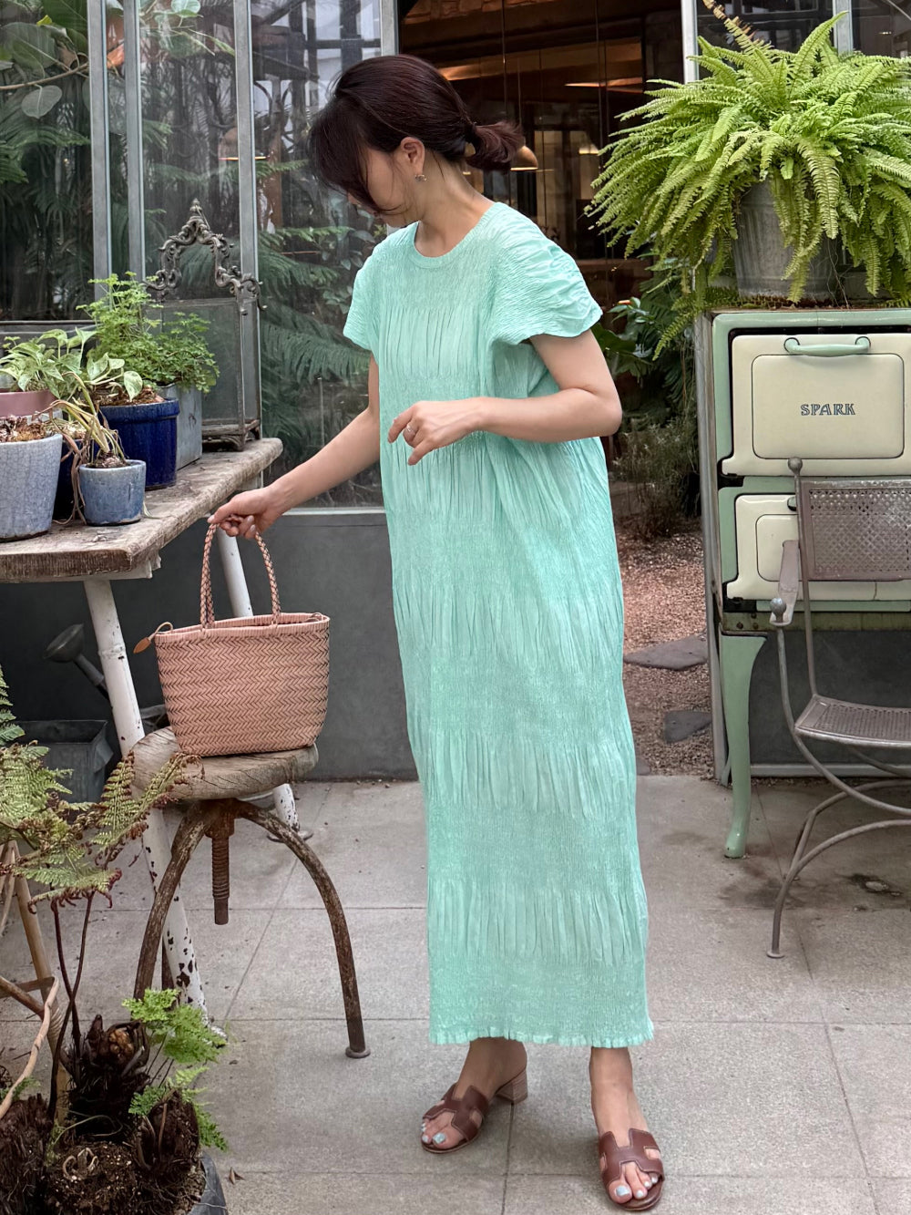 🌿 플리츠 스모그 이세 면 플리츠 롱 원피스 │ Issey Smocked Cotton Pleated Maxi Dress · 캡소매 · 체형커버 · 휴양지원피스 · 내추럴무드 · 55~77반 추천