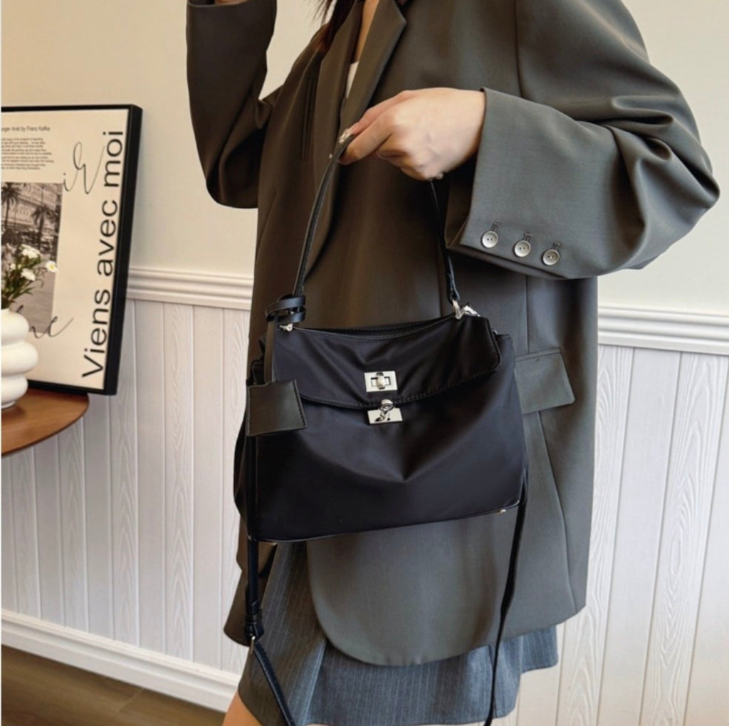 🔥[Hot Item]🔥 나일론 버클 장식 데일리 백 Nylon Buckle Daily Bag