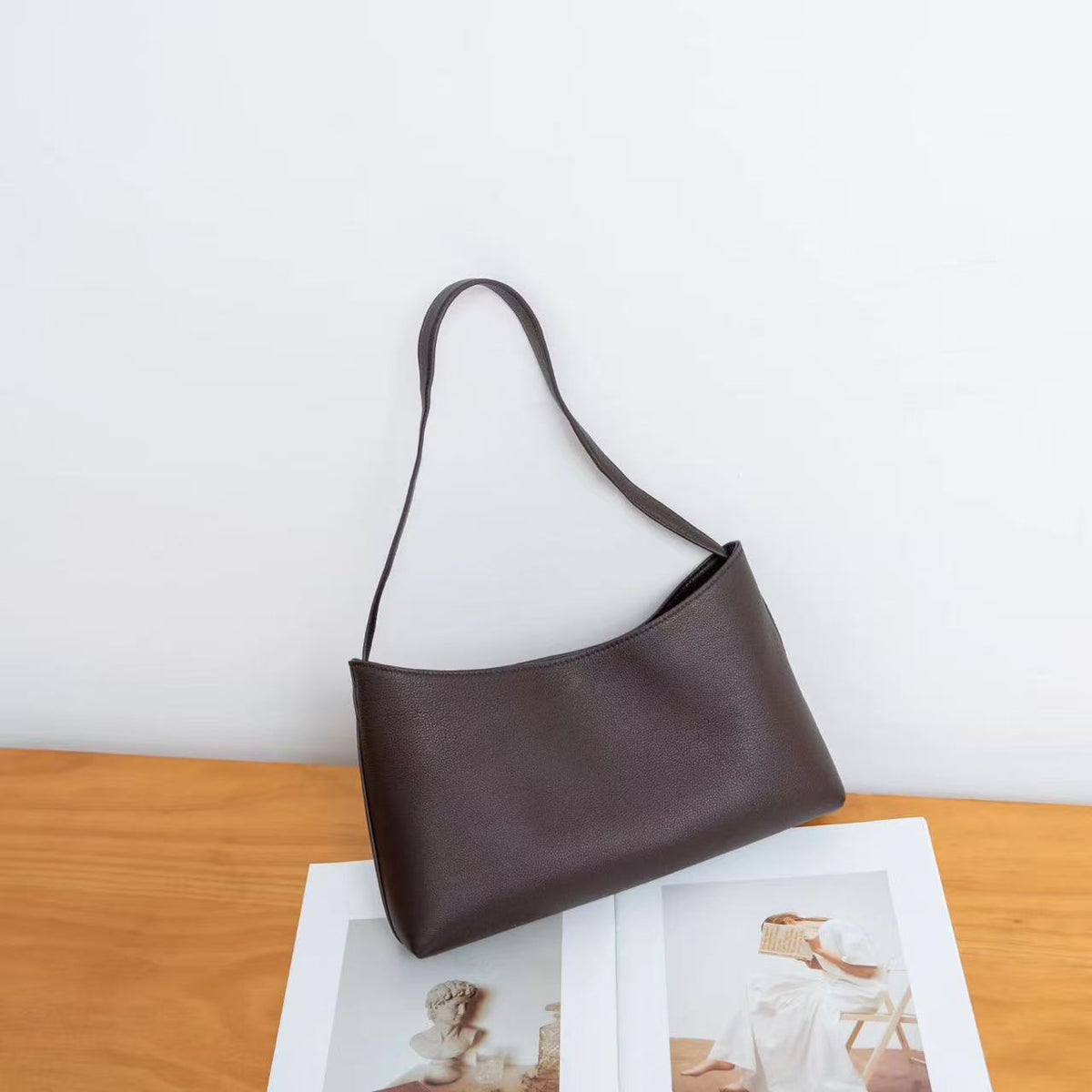 👜 [소가죽·알마 바게트백 미니멀 숄더] 모던 스퀘어백 | Modern Square Leather Shoulder Bag더로우스타일 신민아백