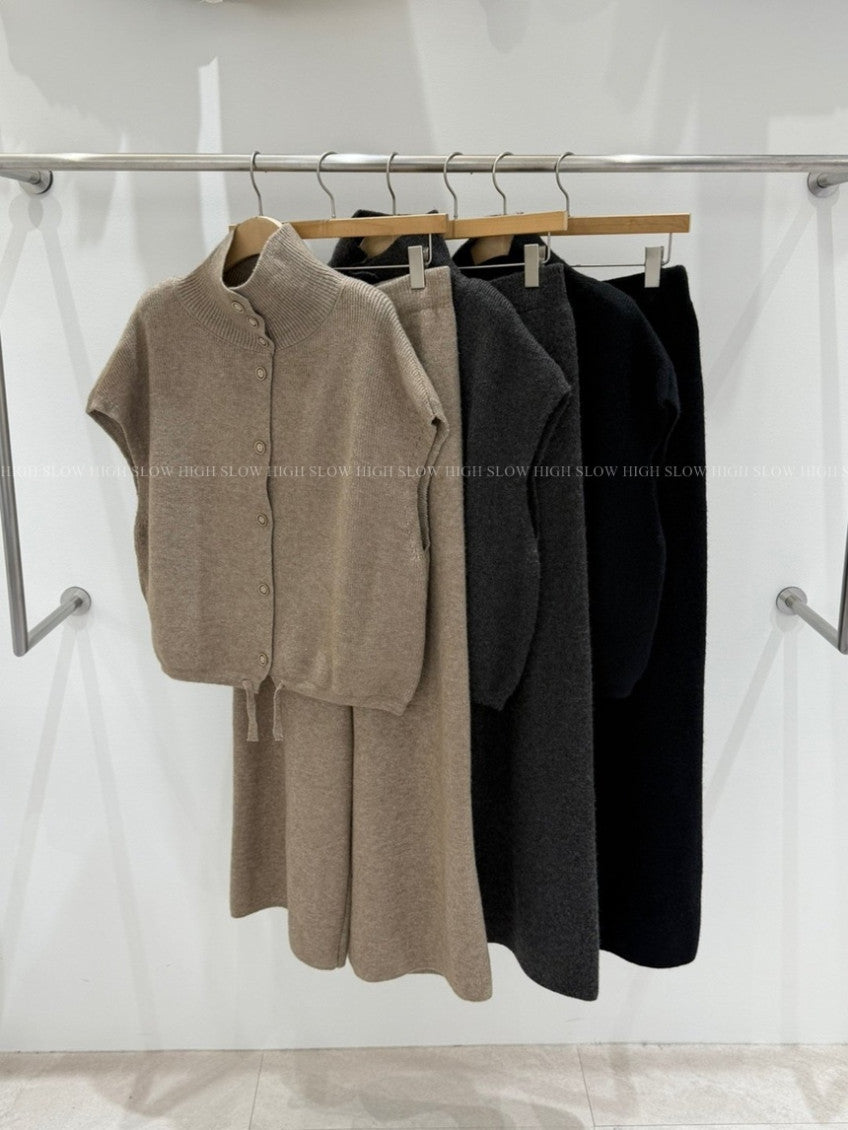 🧶 터틀하이넥 니트 베스트 & 와이드 팬츠 세트 | Turtleneck Knit Vest & Wide Pants Set
