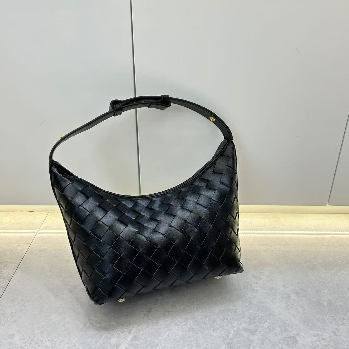 👜 [프리미엄 소가죽 100%] 보테 스타일 미니 윌리 위빙 숄더백 | Premium Genuine Leather Woven Mini Willie Shoulder Bag