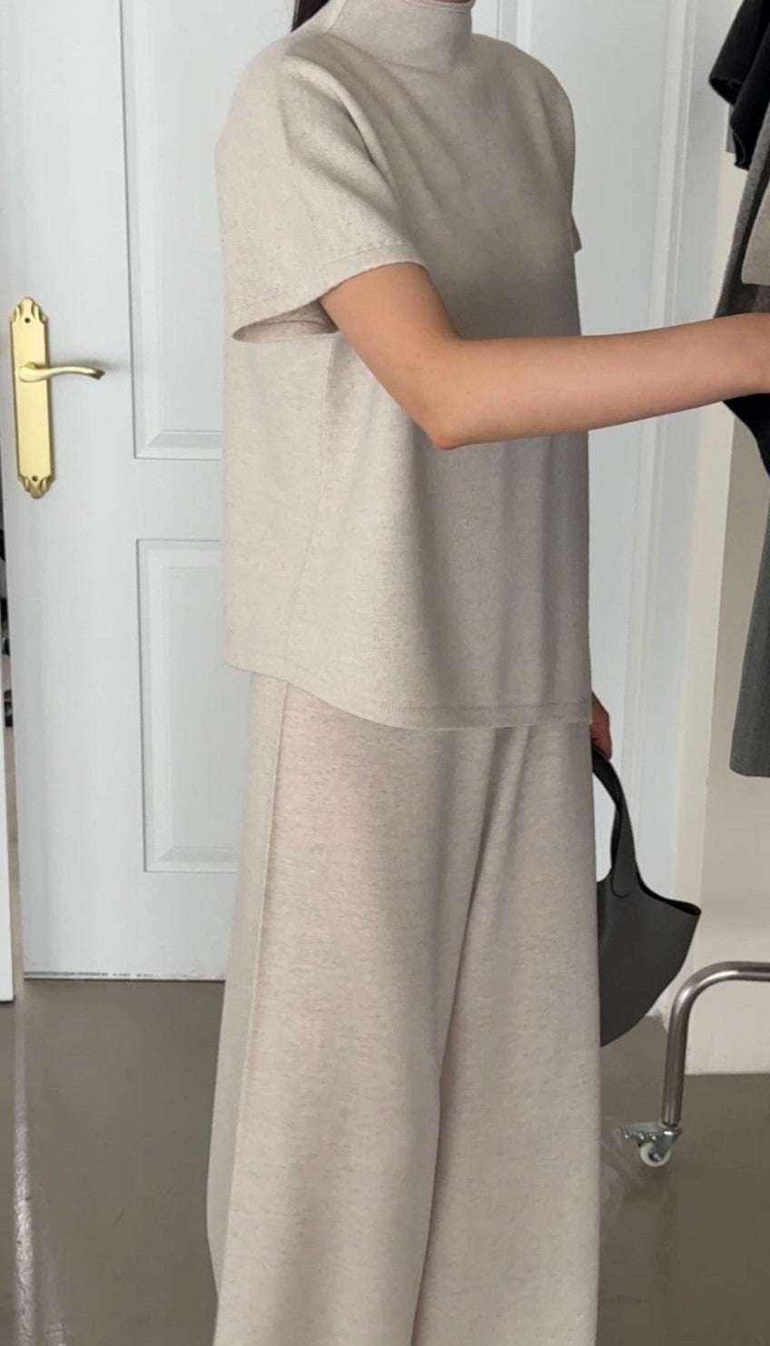 ✨ [PREMIUM LINE] 미네르바 홀가먼트 사이드 슬릿 모크넥 탑 | Minerva Wholegarment Side Slit Mock Neck Top