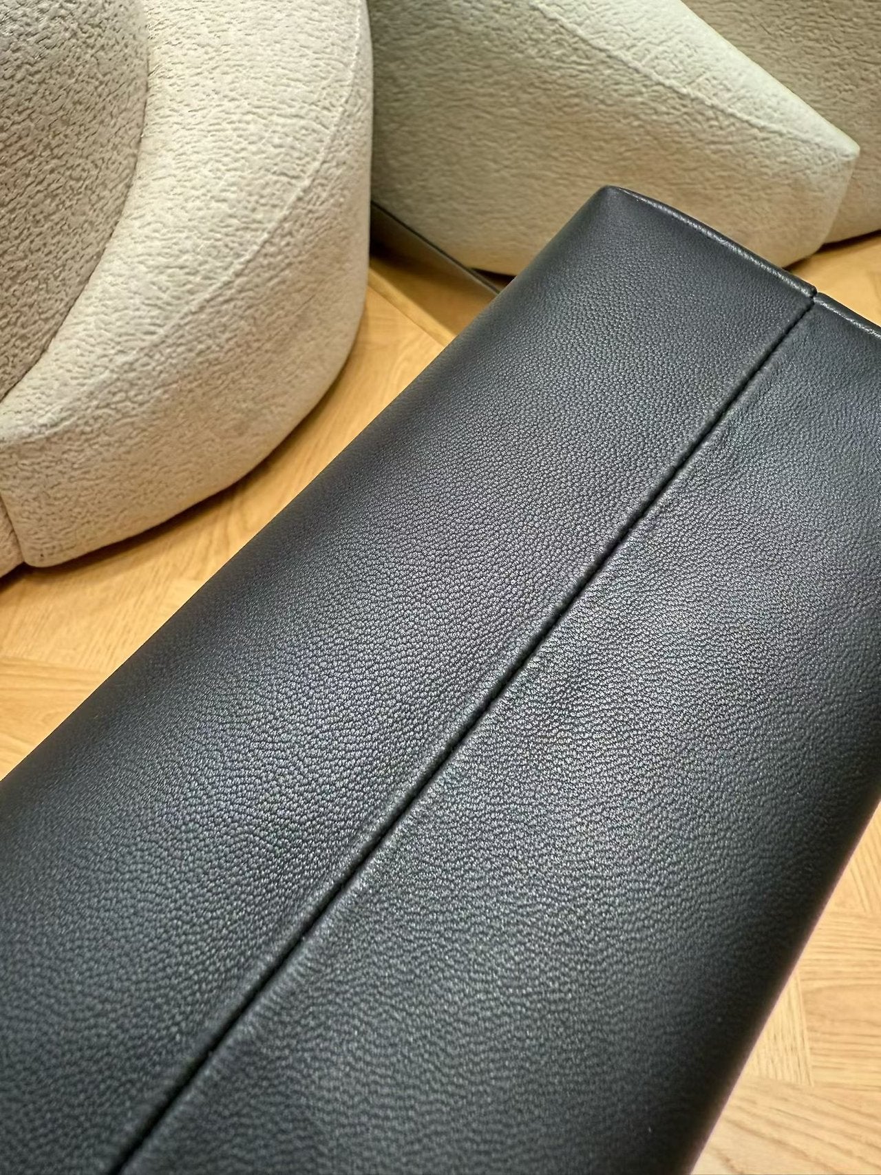 👜✨ [제니백] 프리미엄 양가죽 로고리스 테라스 미니 숄더백 • 제니&신민아 스타일 • Premium Lambskin Logo-less Terrace Mini Shoulder Bag • Luxury Minimal Daily Bagㄷ