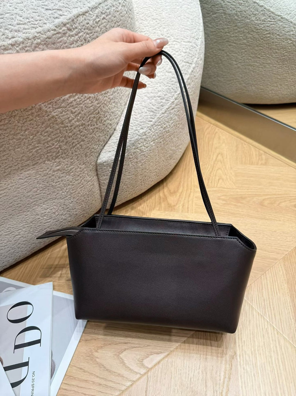 👜✨ [제니백] 프리미엄 양가죽 로고리스 테라스 미니 숄더백 • 제니&신민아 스타일 • Premium Lambskin Logo-less Terrace Mini Shoulder Bag • Luxury Minimal Daily Bagㄷ