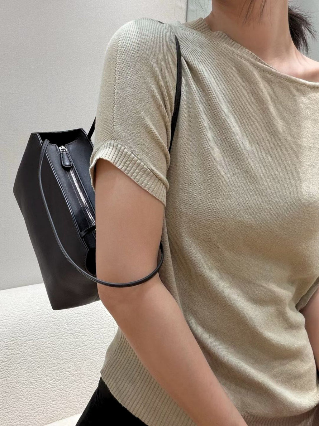👜✨ [제니백] 프리미엄 양가죽 로고리스 테라스 미니 숄더백 • 제니&신민아 스타일 • Premium Lambskin Logo-less Terrace Mini Shoulder Bag • Luxury Minimal Daily Bagㄷ