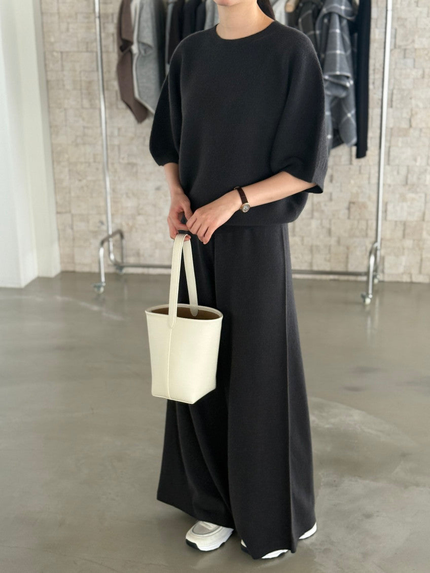 ✨ [PREMIUM LINE] 미네르바 캐시울 루즈핏 홀가먼트 울 100% 와이드 니트 팬츠 | Premium Wholegarment 100% Wool Wide Knit Pants