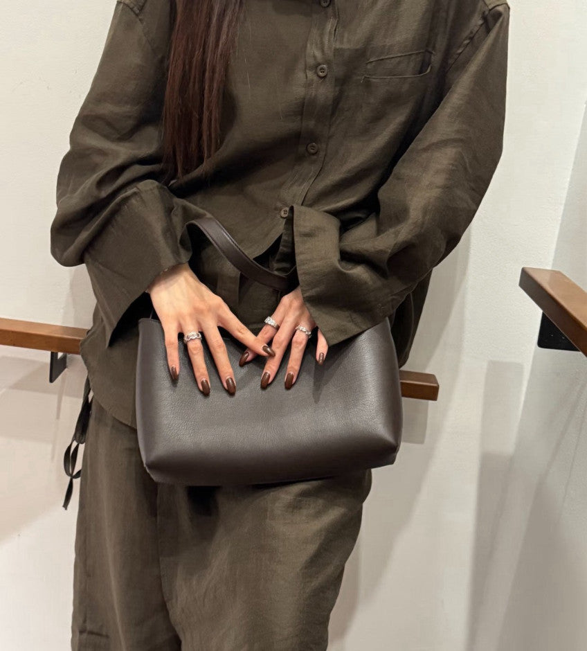 👜 [소가죽·알마 바게트백 미니멀 숄더] 모던 스퀘어백 | Modern Square Leather Shoulder Bag더로우스타일 신민아백