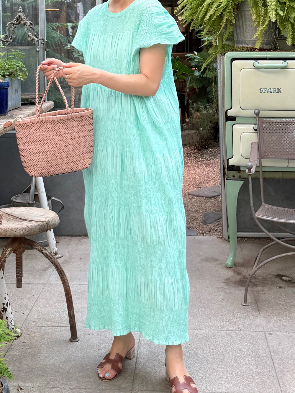 🌿 플리츠 스모그 이세 면 플리츠 롱 원피스 │ Issey Smocked Cotton Pleated Maxi Dress · 캡소매 · 체형커버 · 휴양지원피스 · 내추럴무드 · 55~77반 추천