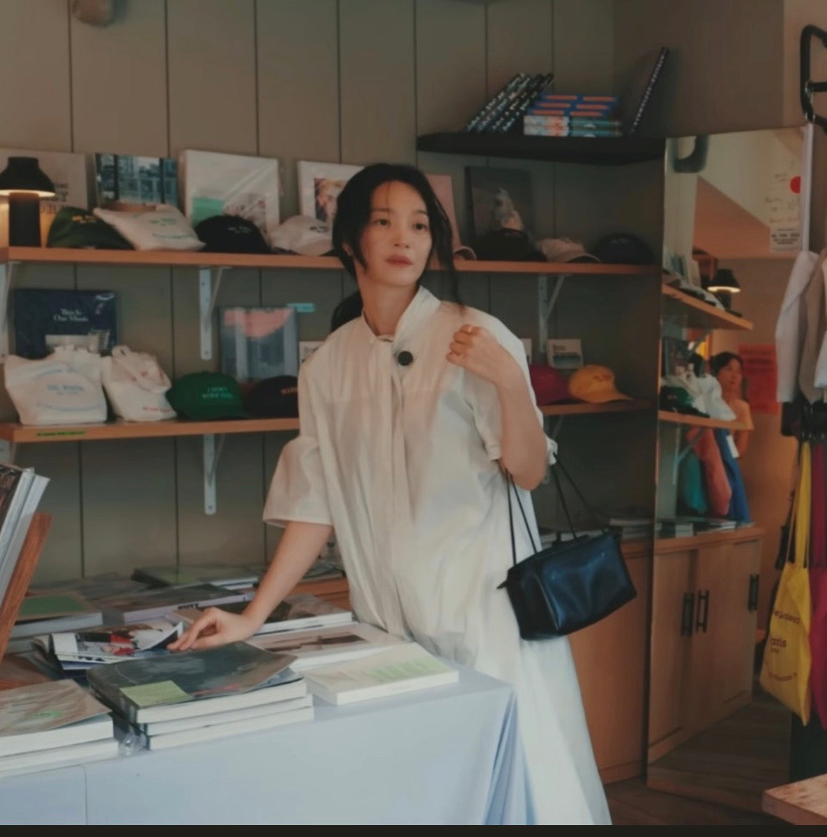 👜✨ [제니백] 프리미엄 양가죽 로고리스 테라스 미니 숄더백 • 제니&신민아 스타일 • Premium Lambskin Logo-less Terrace Mini Shoulder Bag • Luxury Minimal Daily Bagㄷ
