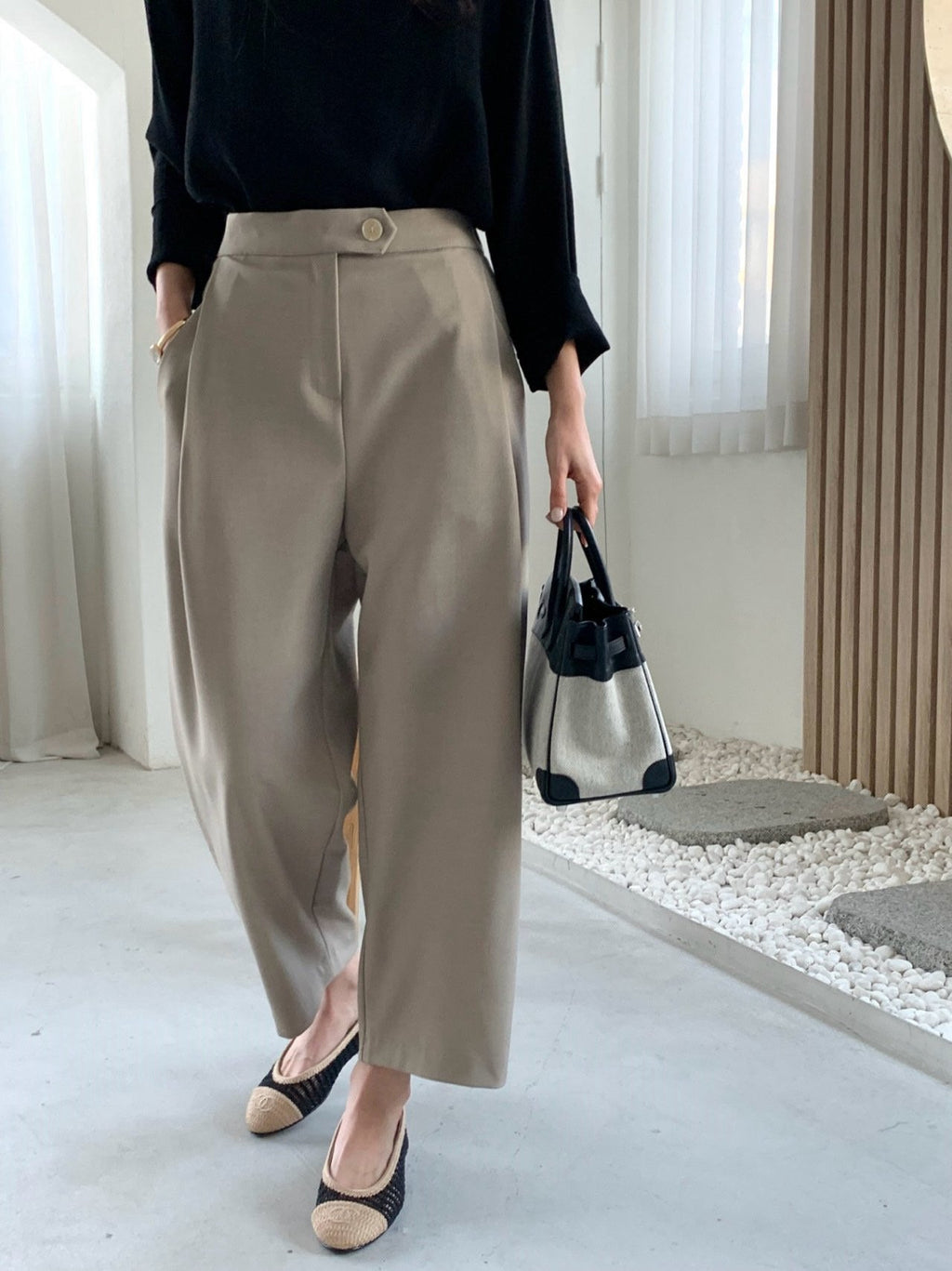 🤎 [국내생산·뒷밴딩] 럭키룸 발란 오비스포 핀턱 팬츠 | Lucky Room Banded Pleated Pants