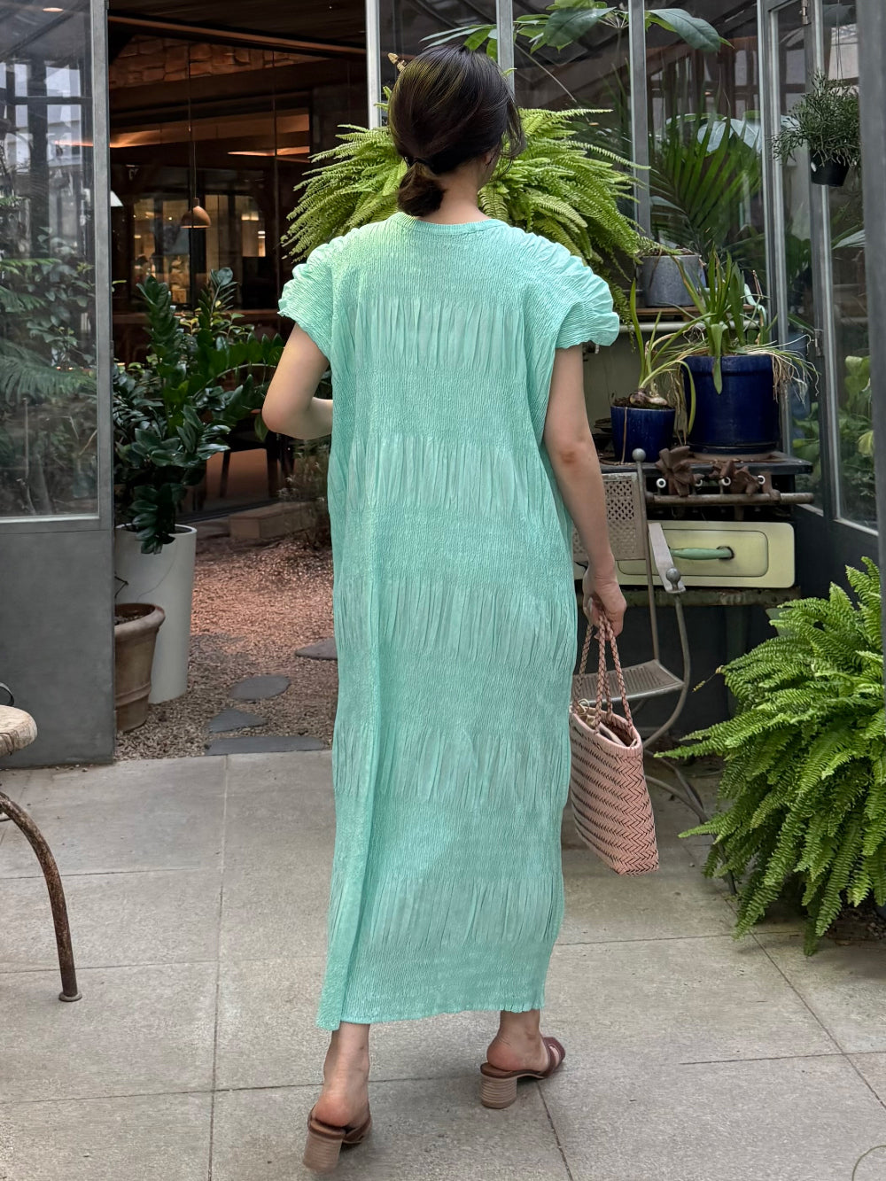 🌿 플리츠 스모그 이세 면 플리츠 롱 원피스 │ Issey Smocked Cotton Pleated Maxi Dress · 캡소매 · 체형커버 · 휴양지원피스 · 내추럴무드 · 55~77반 추천