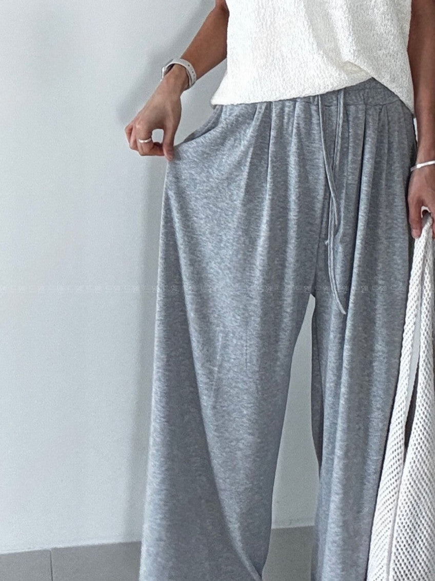 👖 [리플] 차르르 핀턱 와이드 루즈핏 데일리 트레이닝 팬츠 | Soft Flow Pintuck Wide Training Pants