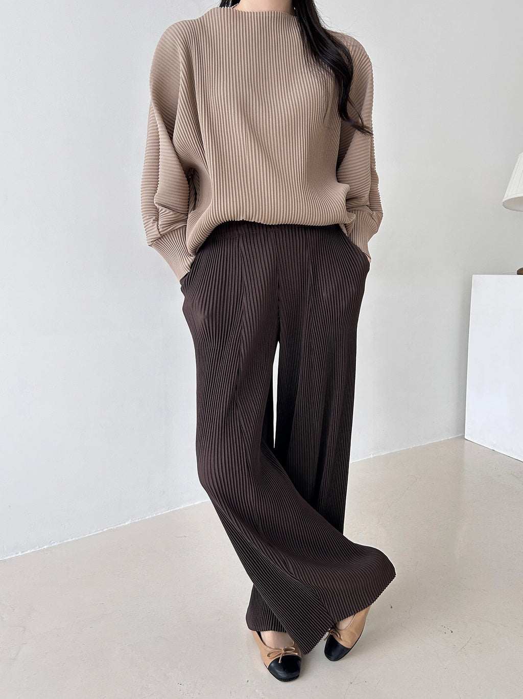 ✨ [플리츠] 도톰 롱 와이드 일자 팬츠 | Thick Pleated Wide-Leg Pants