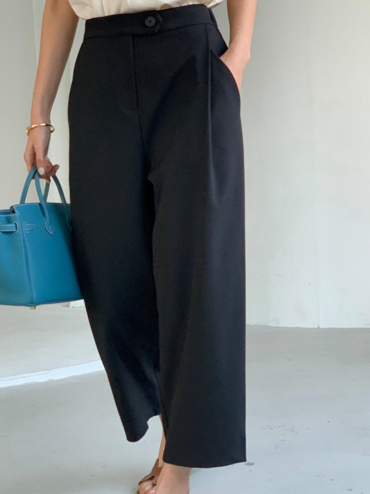 🤎 [국내생산·뒷밴딩] 럭키룸 발란 오비스포 핀턱 팬츠 | Lucky Room Banded Pleated Pants