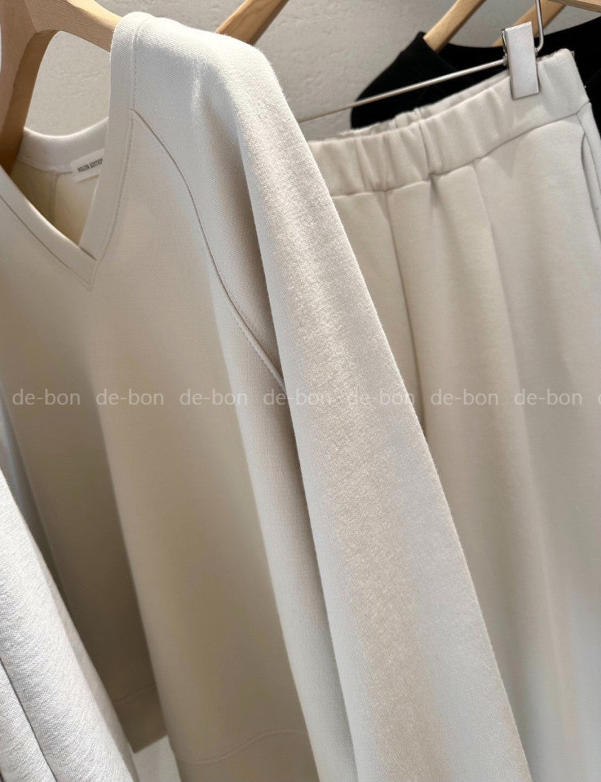🤎 [노리타] 모카 브이 V넥 데일리 셋업 핏좋은 일자바지 탄탄면 77까지가능  | Mocha V-Neck Daily Set