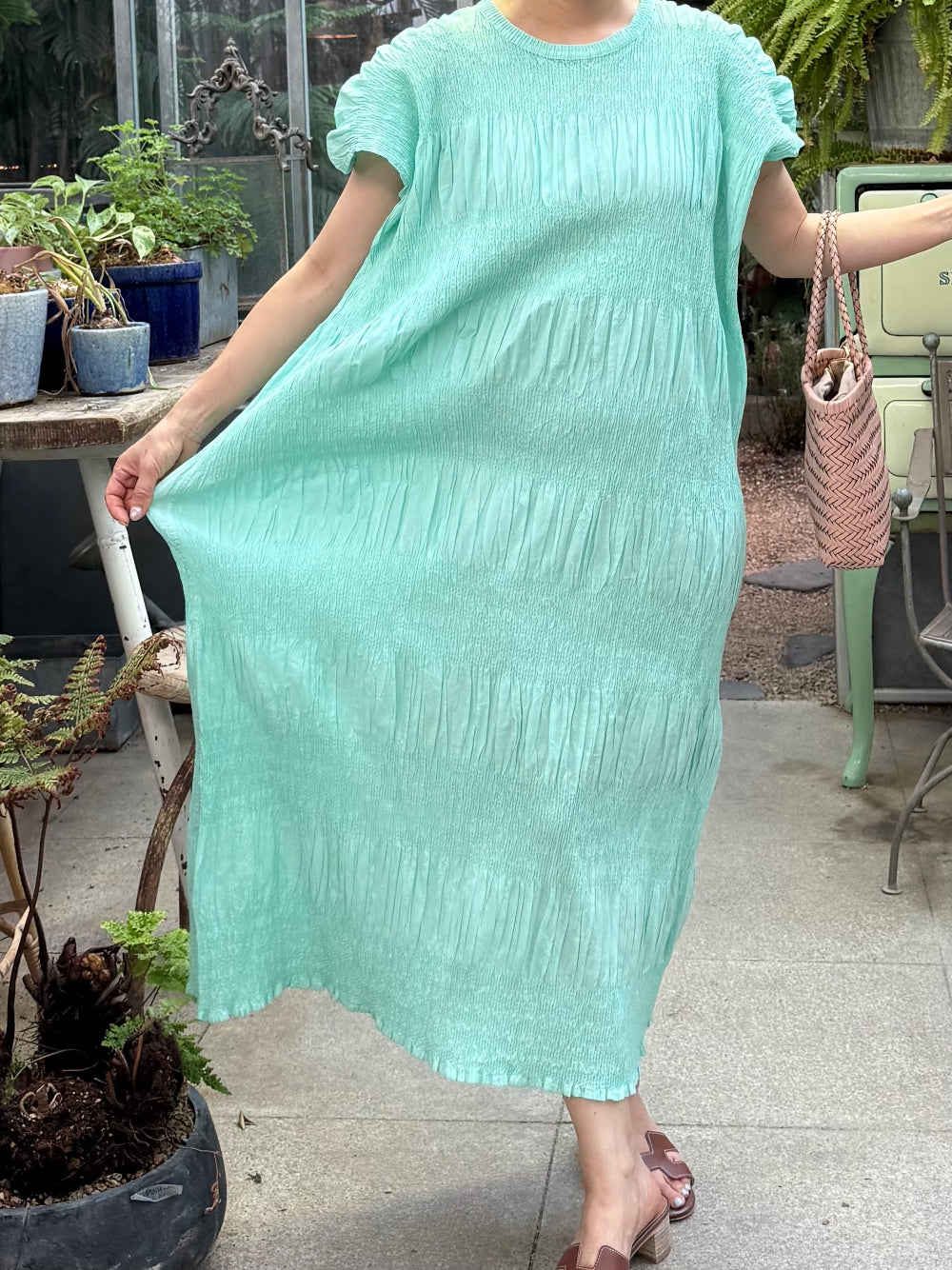 🌿 플리츠 스모그 이세 면 플리츠 롱 원피스 │ Issey Smocked Cotton Pleated Maxi Dress · 캡소매 · 체형커버 · 휴양지원피스 · 내추럴무드 · 55~77반 추천