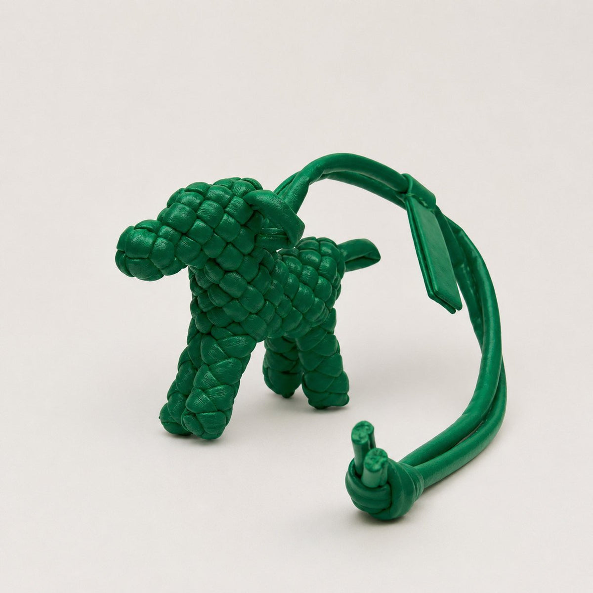 🐶 [보테 스타일·위빙] 위빙 도그 백참 | Woven Dog Bag Charm PU