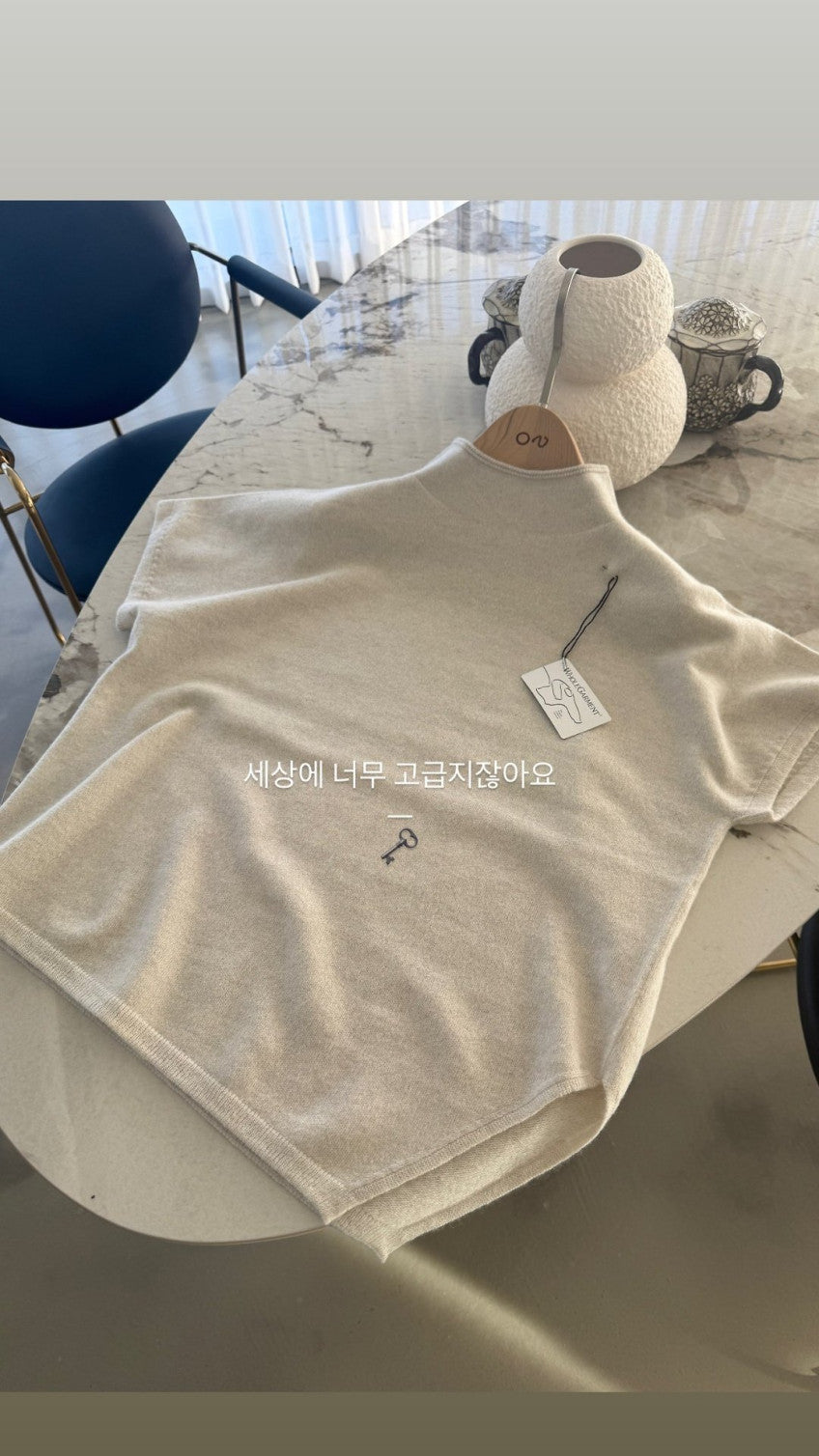 ✨ [PREMIUM LINE] 미네르바 홀가먼트 사이드 슬릿 모크넥 탑 | Minerva Wholegarment Side Slit Mock Neck Top